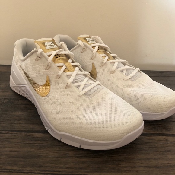 Women’s Nike Metcon 3 White Gold Size 11 - Picture 3 of 7